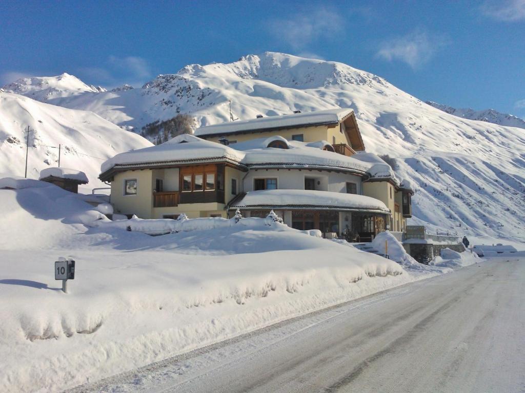 Hotel Alpenjuwel Melago Exterior foto
